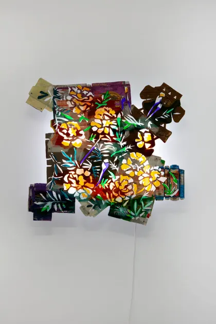 Neïl Beloufa, Neil Beloufa, Small fowers D, 2021, NB117 | Artworks | Mennour