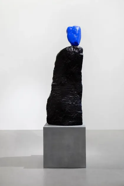 Ugo Rondinone, Ugo Rondinone, blue black nun, 2024, UR374 | Artworks | Mennour