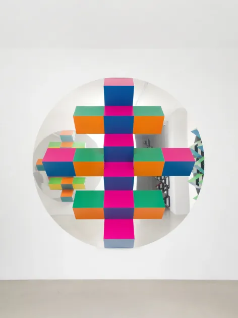 Daniel Buren, Daniel Buren, Du cercle au carré : Haut-relief - DBPF78, 2025, DB461 | Artworks | Mennour