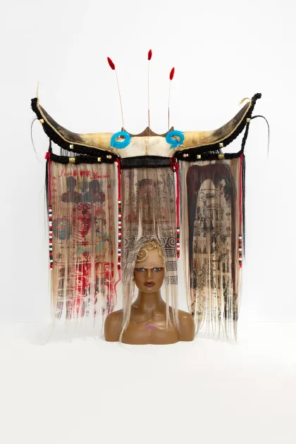 Cléopatra Gones, Cleopatra Gones,  Isis Râ Dilon Tavares Gonçalves, The Burning Mother — Mère aux cornes solaires, celle qui porte en son corps le soleil rouge, 2026, CG11 | Artworks | Mennour