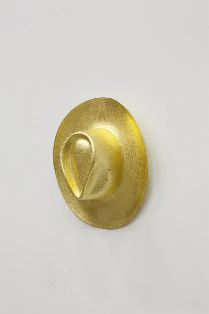 Ann Veronica Janssens, Ann Veronica Janssens, Chapeau (Stetson), 2013, AV51 | Artworks | Mennour