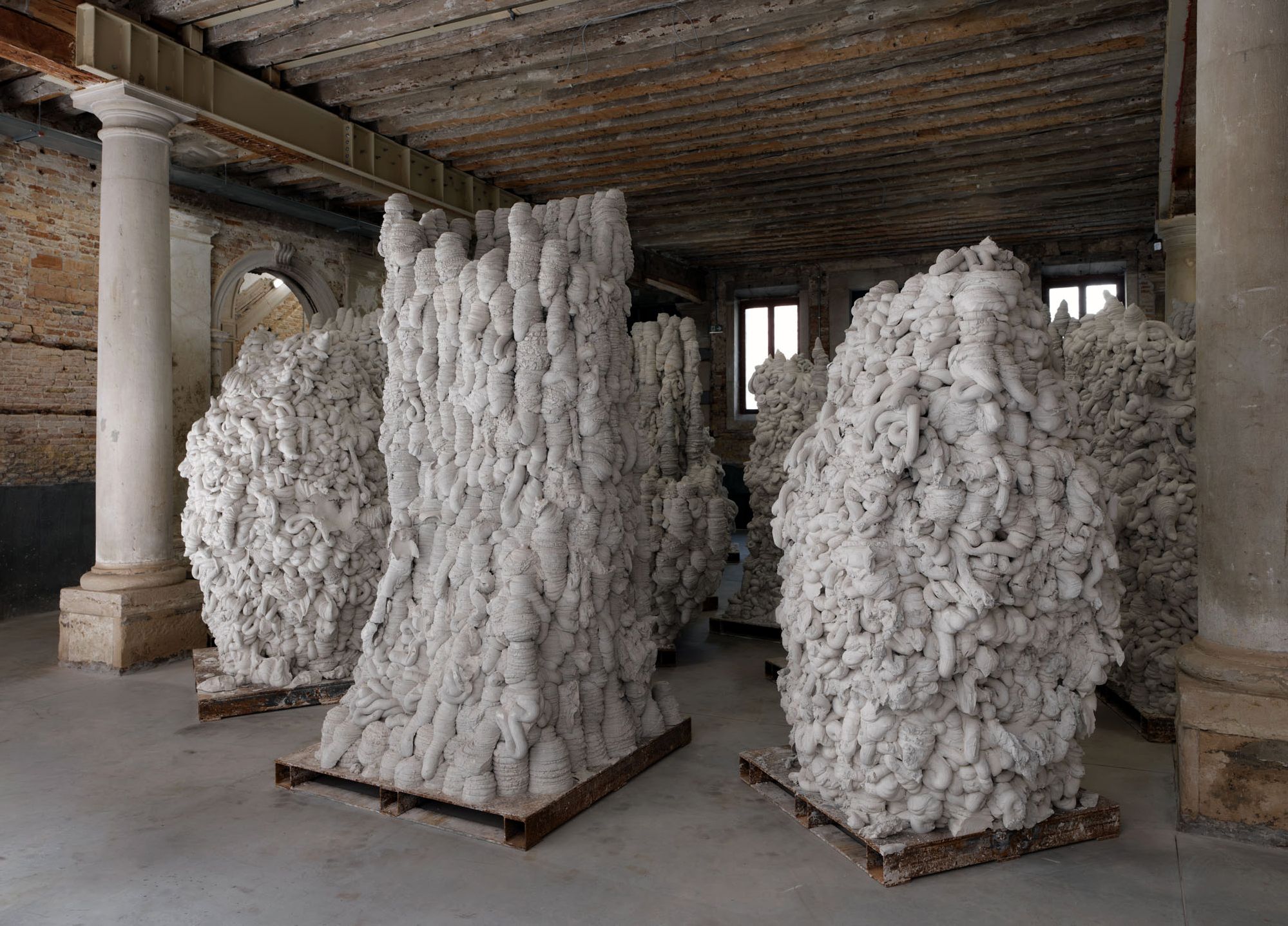 ANISH KAPOOR | Exhibitions | Mennour