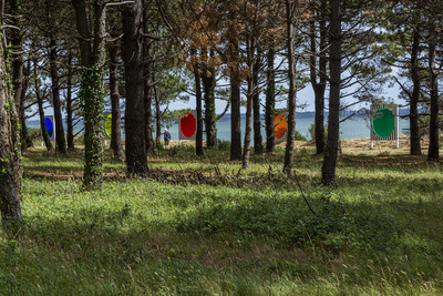 Exhibition view, &Icirc;le d&#039;Arz - © Mennour