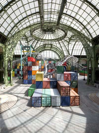 Huang Yong Ping, Empires, 2016
Installation: metal, mixed media
H 28,7 x L 133 x l 64,3 m
Monumenta 2016, Nave of the Grand Palais, Paris, 2016
Photo. archives kamel mennour
© ADAGP Huang Yong Ping
Courtesy the artist, kamel mennour, Paris/London and Réunion des musées nationaux - Grand Palais - © Mennour