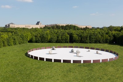 Exhibition view, Ch&acirc;teau de Versailles - © Mennour