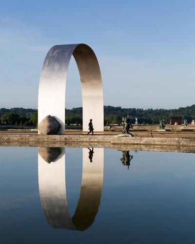 Exhibition view, Ch&acirc;teau de Versailles - © Mennour