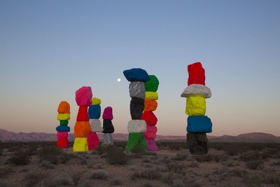 Exhibition view, Public Art Production Fund and Nevada Museum of Art, Nevada Desert, Las Vegas - © Mennour